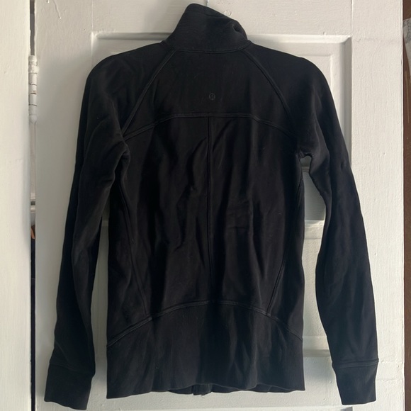 Lululemon black zip up - size 6 - Picture 5 of 6